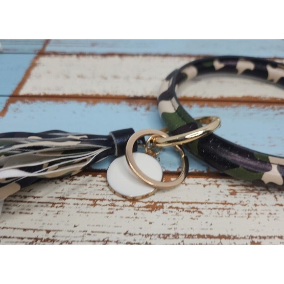 CAMO Wristlet Key Ring Bracelet Round Oversized Keychain Holder Tassel - Picture 7 of 9